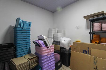 Casa à venda com 150m², 4 quartos e 2 vagasEscritório