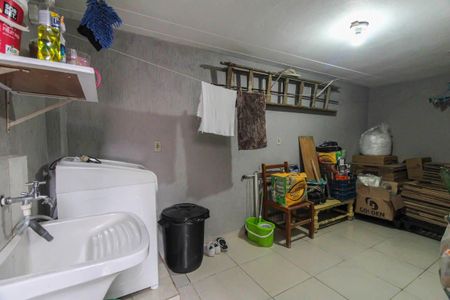 Casa à venda com 150m², 4 quartos e 2 vagasÁrea de Serviço