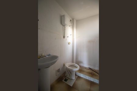 Banheiro de apartamento para alugar com 1 quarto, 55m² em Trindade, São Gonçalo