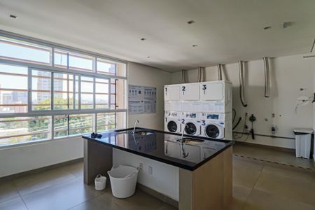 Apartamento à venda com 25m², 1 quarto e 1 vaga Apartamento à venda com 25m², 1 quarto e 1 vagaÁrea comum - Lavanderia