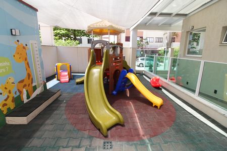 Apartamento para alugar com 64m², 2 quartos e 1 vagaÁrea comum - Playground
