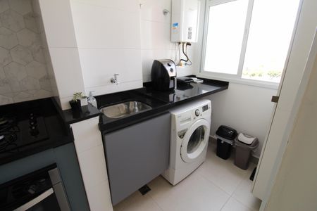 Apartamento para alugar com 64m², 2 quartos e 1 vagaÁrea de Serviço