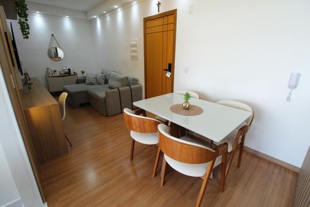 Apartamento para alugar com 64m², 2 quartos e 1 vagaSala