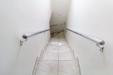 Casa à venda com 180m², 3 quartos e sem vagaEscada