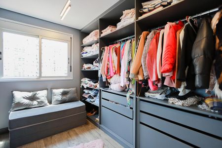 Apartamento à venda com 80m², 1 quarto e 1 vagaCloset da suíte