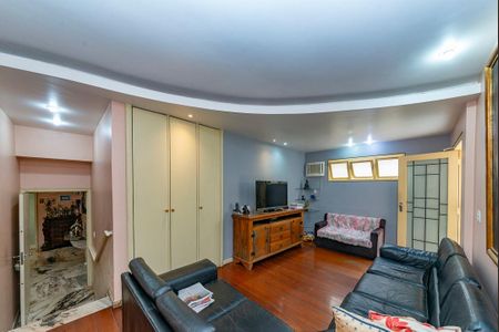 Casa à venda com 622m², 5 quartos e 5 vagas Casa à venda com 622m², 5 quartos e 5 vagasSala 3