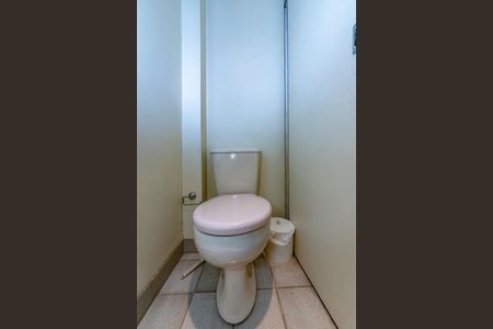 Casa à venda com 622m², 5 quartos e 5 vagas Casa à venda com 622m², 5 quartos e 5 vagasQuarto de Serviço