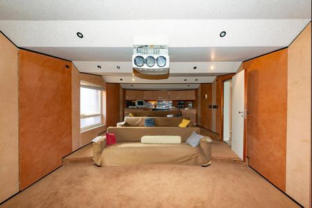 Casa à venda com 622m², 5 quartos e 5 vagas Casa à venda com 622m², 5 quartos e 5 vagasCinema