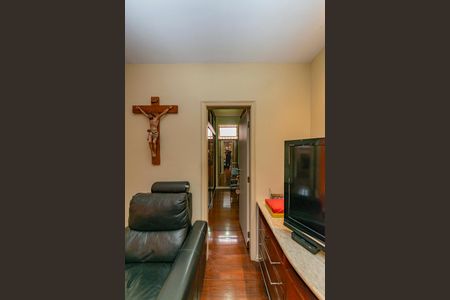 Casa à venda com 622m², 5 quartos e 5 vagas Casa à venda com 622m², 5 quartos e 5 vagasCloset da suíte 1