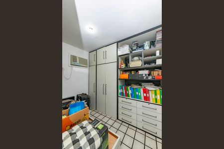 Casa à venda com 622m², 5 quartos e 5 vagas Casa à venda com 622m², 5 quartos e 5 vagasSuíte 3