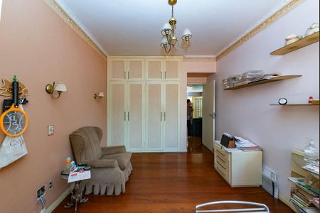 Casa à venda com 622m², 5 quartos e 5 vagas Casa à venda com 622m², 5 quartos e 5 vagasSuíte 2