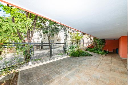 Casa à venda com 622m², 5 quartos e 5 vagas Casa à venda com 622m², 5 quartos e 5 vagasGaragem