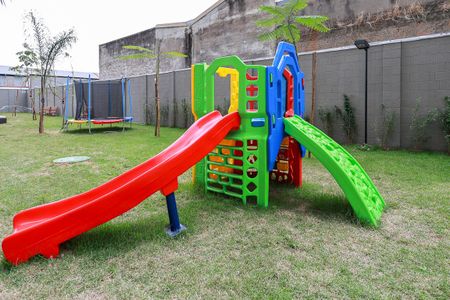 Apartamento à venda com 38m², 2 quartos e sem vaga Apartamento à venda com 38m², 2 quartos e sem vagaÁrea comum - Playground 1