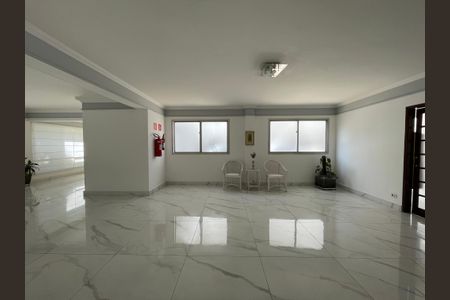 Apartamento à venda com 69m², 2 quartos e 1 vagaHall de entrada