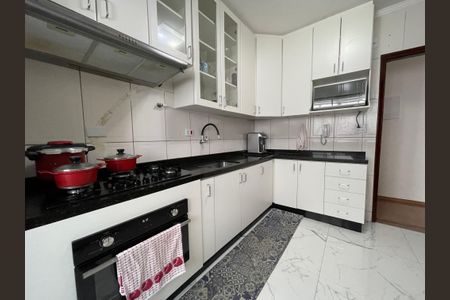 Apartamento à venda com 69m², 2 quartos e 1 vagaCozinha
