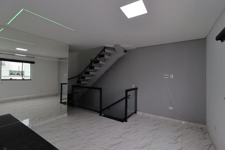 Sala de casa à venda com 2 quartos, 110m² em Santa Terezinha, Santo André