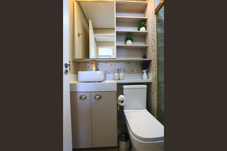 Apartamento à venda com 37m², 2 quartos e 1 vaga Apartamento à venda com 37m², 2 quartos e 1 vagaBanheiro