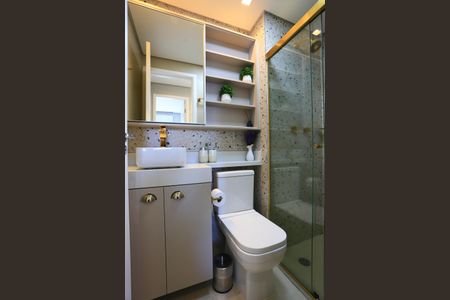 Apartamento à venda com 37m², 2 quartos e 1 vaga Apartamento à venda com 37m², 2 quartos e 1 vagaBanheiro