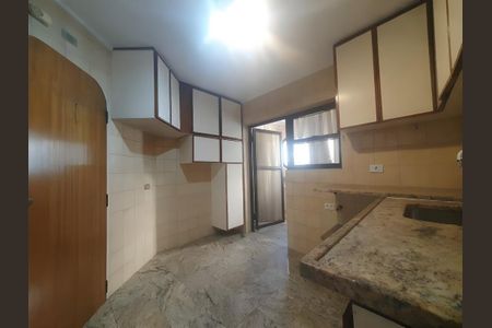 Apartamento para alugar com 3 quartos, 117m² em Moema, São Paulo