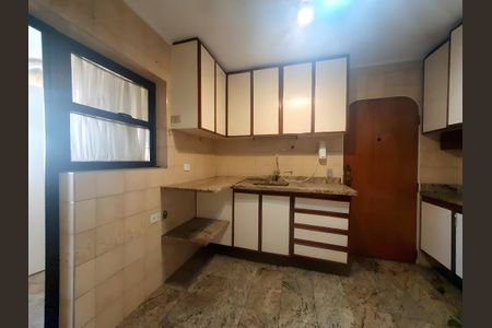 Apartamento para alugar com 3 quartos, 117m² em Moema, São Paulo