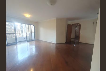 Apartamento para alugar com 3 quartos, 117m² em Moema, São Paulo