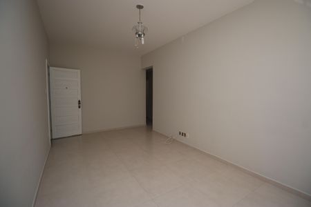 Sala de apartamento para alugar com 2 quartos, 80m² em Brotas, Salvador