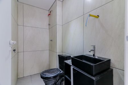 Banheiro de apartamento para alugar com 2 quartos, 56m² em Ferreira, São Paulo