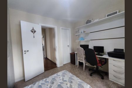 Casa de condomínio para alugar com 220m², 3 quartos e 2 vagasSuíte 3