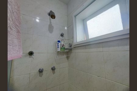 Casa de condomínio para alugar com 220m², 3 quartos e 2 vagasBanheiro da Suíte 2