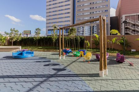 Apartamento para alugar com 67m², 2 quartos e 1 vaga Apartamento para alugar com 67m², 2 quartos e 1 vagaÁrea comum - Playground