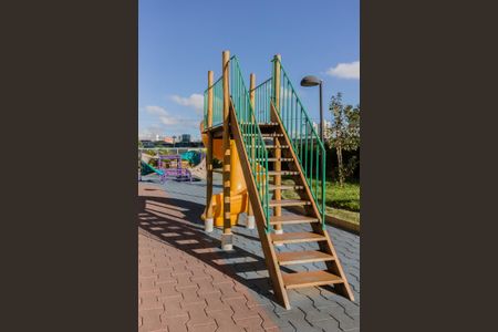 Apartamento para alugar com 67m², 2 quartos e 1 vaga Apartamento para alugar com 67m², 2 quartos e 1 vagaÁrea comum - Playground