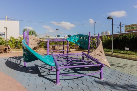 Apartamento para alugar com 67m², 2 quartos e 1 vaga Apartamento para alugar com 67m², 2 quartos e 1 vagaÁrea comum - Playground