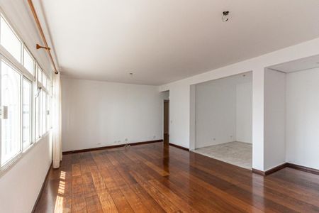 Apartamento à venda com 140m², 2 quartos e 1 vagaSala
