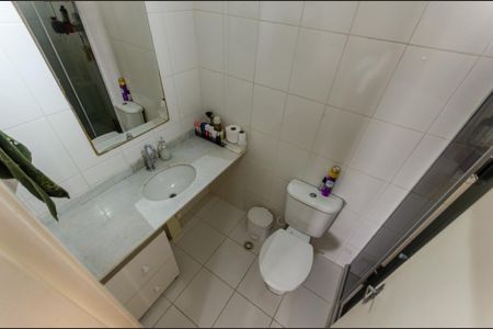 Apartamento à venda com 58m², 2 quartos e 1 vaga Apartamento à venda com 58m², 2 quartos e 1 vagaBanheiro