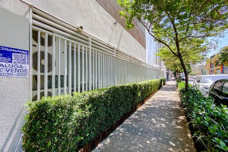 Apartamento à venda com 65m², 1 quarto e 1 vagaFachada - Plaquinha