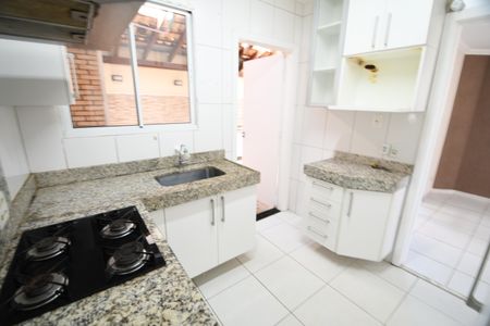 Casa de condomínio à venda com 78m², 3 quartos e 2 vagasCozinha