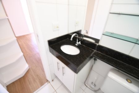 Casa de condomínio à venda com 78m², 3 quartos e 2 vagasBanheiro 1 - Suíte