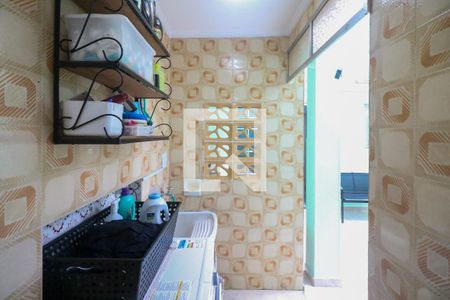 Casa à venda com 167m², 3 quartos e 2 vagas