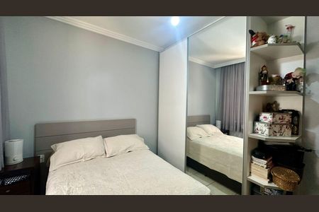 Casa à venda com 315m², 6 quartos e 2 vagasQuarto 