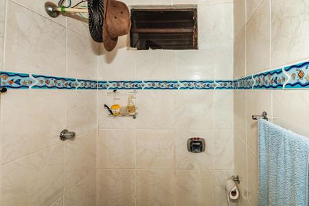 Casa à venda com 360m², 8 quartos e 4 vagasCasa 1 - Banheiro do Quarto 3