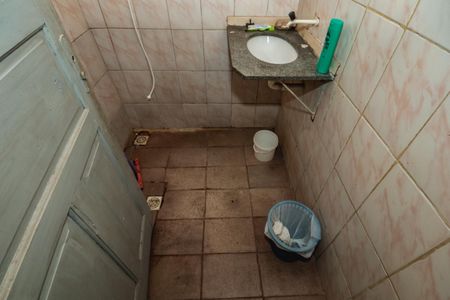 Casa à venda com 360m², 8 quartos e 4 vagasCasa 3 - Banheiro 