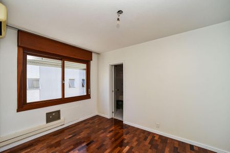 Apartamento à venda com 112m², 3 quartos e 1 vaga Apartamento à venda com 112m², 3 quartos e 1 vagaSuíte