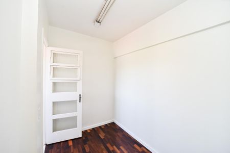 Apartamento à venda com 112m², 3 quartos e 1 vaga Apartamento à venda com 112m², 3 quartos e 1 vagaQuarto de Serviço
