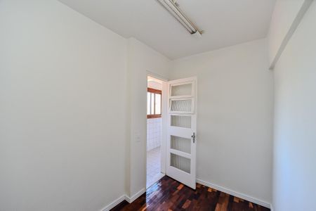 Apartamento à venda com 112m², 3 quartos e 1 vaga Apartamento à venda com 112m², 3 quartos e 1 vagaQuarto de Serviço