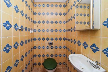 Apartamento à venda com 112m², 3 quartos e 1 vaga Apartamento à venda com 112m², 3 quartos e 1 vagaBanheiro de Serviço