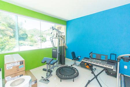 Casa para alugar com 435m², 4 quartos e 5 vagasAcademia