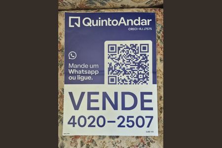 Apartamento à venda com 130m², 3 quartos e 2 vagasPlaca instalada