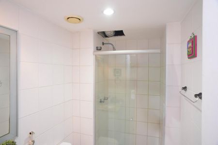 Apartamento à venda com 130m², 3 quartos e 2 vagasBanheiro Suíte