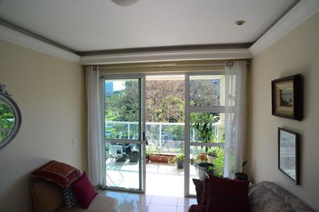 Apartamento à venda com 130m², 3 quartos e 2 vagasSala