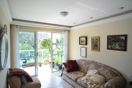 Apartamento à venda com 130m², 3 quartos e 2 vagasSala